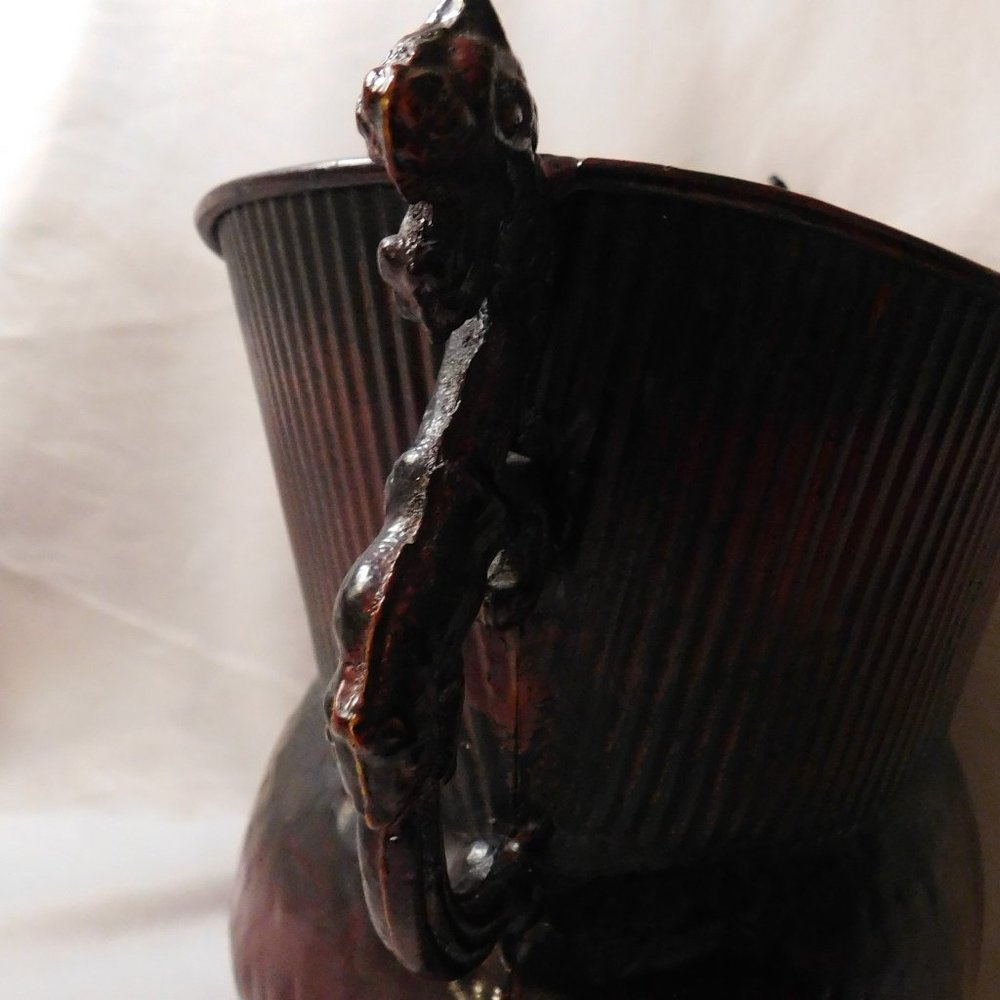 Vintage Gothic Victorian Griffin Motif Handle Footed Centerpiece - Picture 3 of 10